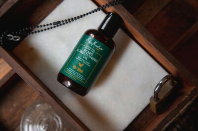 Pros and Cons of Beard Oil: How Often Should I Use Beard oil? The Complete Guide (2025)